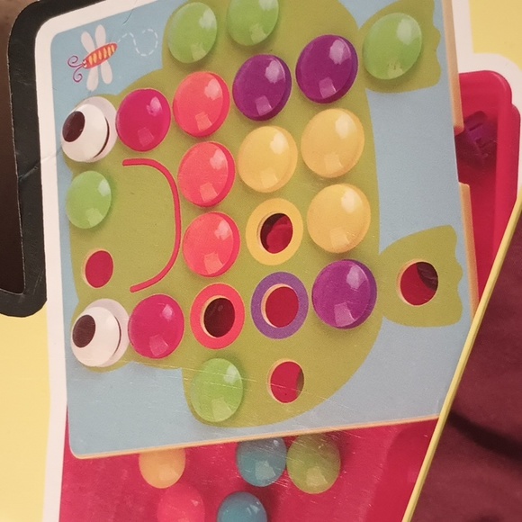 Button nail arts and games sensory play - Picture 5 of 9